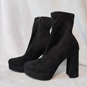 Madden Girl Black Faux Suede Platform Zip Boot Women's 10 M 4.5" Block Heel Club